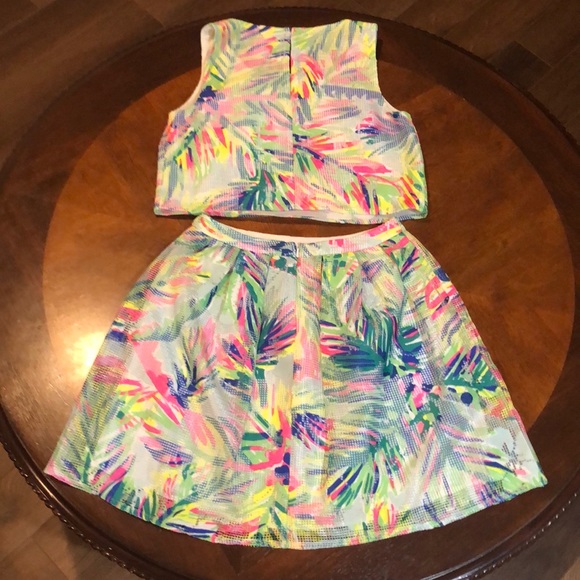 Lilly Pulitzer Island Time Hilah Crop Top & Skirt Set Size 00 - Picture 5 of 9